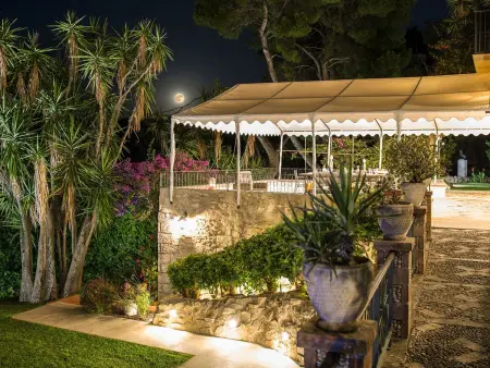 Villa Tommaso Maruggi Jacuzzi und privater Pool, Maison 12 personnes à Alcamo - Photo 12