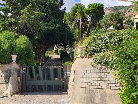 Villa Tommaso Maruggi Jacuzzi und privater Pool, Maison 12 personnes à Alcamo - Photo 15