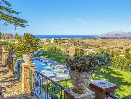Villa Tommaso Maruggi Jacuzzi und privater Pool, Maison 12 personnes à Alcamo - Photo 16