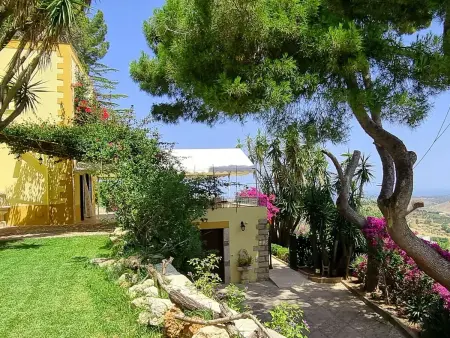 Villa Tommaso Maruggi Jacuzzi und privater Pool, Maison 12 personnes à Alcamo - Photo 22