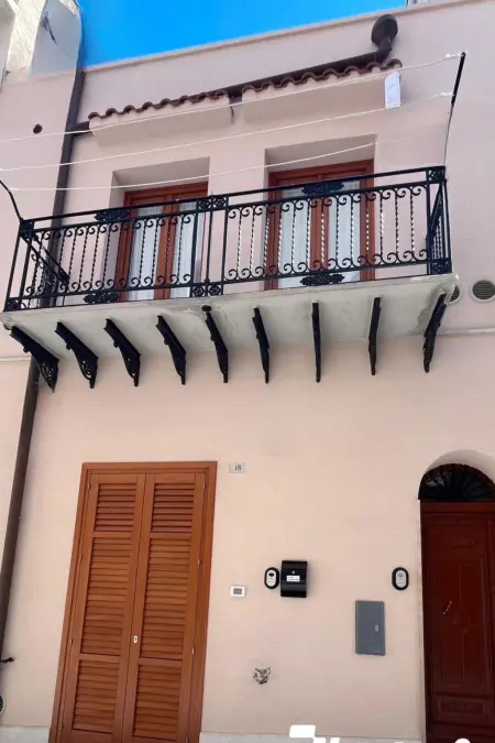 Oikos Design-Ferienwohnung mit Aussicht, Appartement 2 personnes à Castellammare del Golfo - Photo 1