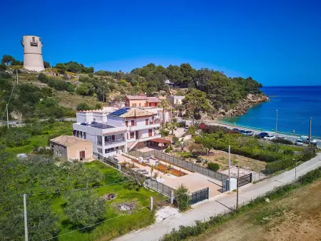 Grüne Wohnung 1 Stockwerk, Appartement 6 personnes à Castellammare del Golfo - Photo 4