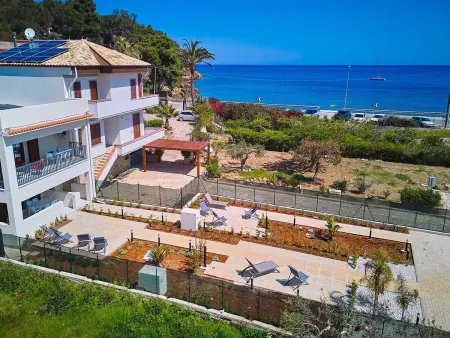 Grüne Wohnung 1 Stockwerk, Appartement 6 personnes à Castellammare del Golfo - Photo 5