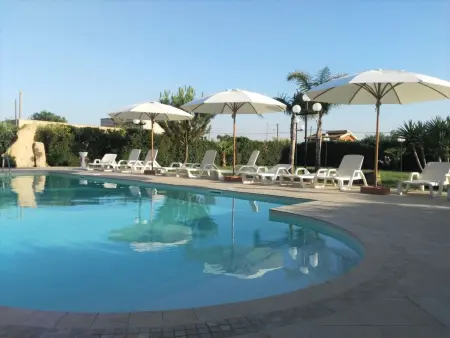 Appartement in Marsala mit gemeinschaftlichem Pool, Grill und Garten - Photo 4