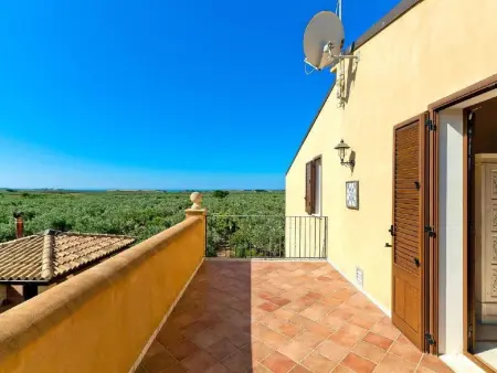 in Castelvetrano mit Gepflegtem Garten, Maison 8 personnes à Selinunte - Photo 20