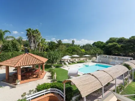 Angenehmes Haus mit privatem Pool, Maison 9 personnes à Punta Secca - Photo 1