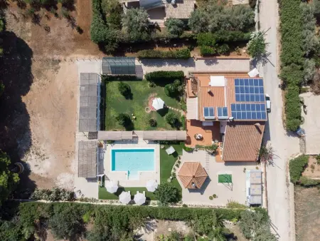 Angenehmes Haus mit privatem Pool, Maison 9 personnes à Punta Secca - Photo 3