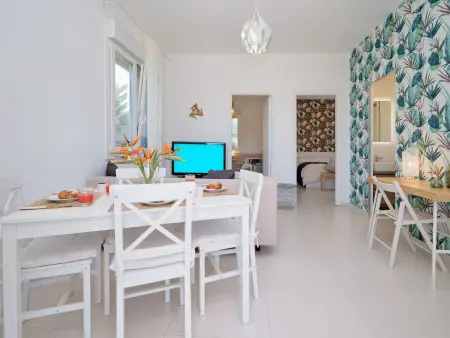 Villa Teti, mit Schwimmbad und in der Nähe des Strandes - Photo 2