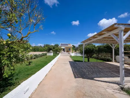 Villa Teti, mit Schwimmbad und in der Nähe des Strandes - Photo 8