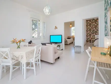 Villa Teti, mit Schwimmbad und in der Nähe des Strandes - Photo 32