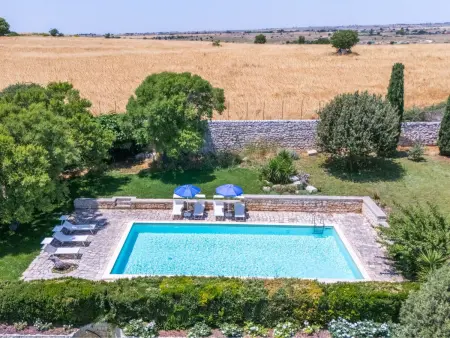 Scifazzo, typisch sizilianische Villa mit Swimmingpool - Photo 3