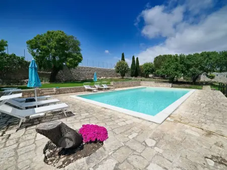 Scifazzo, typisch sizilianische Villa mit Swimmingpool - Photo 12