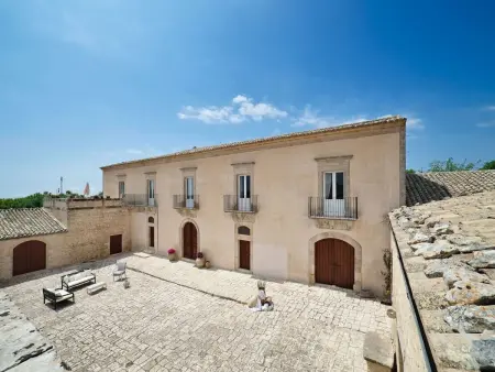 Scifazzo, typisch sizilianische Villa mit Swimmingpool - Photo 22