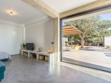Demetra, moderne Villa mit Pool und Meerblick, Maison 8 personnes à Marina di Ragusa - Photo 4