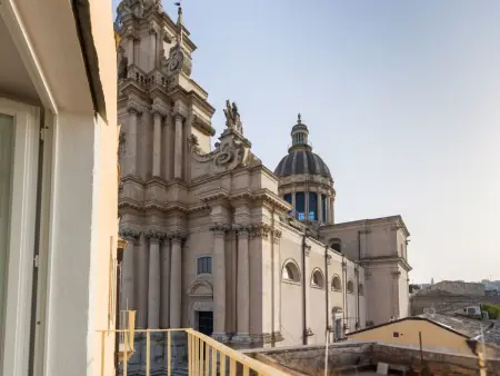Großes Appartement in Ragusa mit Kleinem Balkon - Photo 7