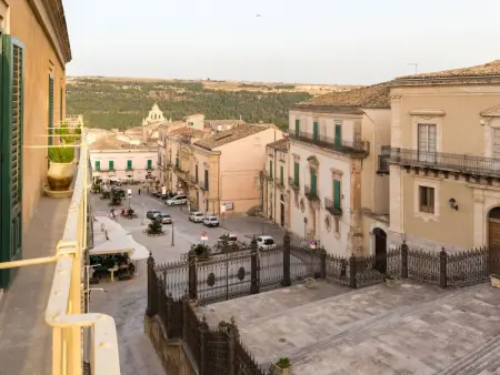 Großes Appartement in Ragusa mit Kleinem Balkon - Photo 33