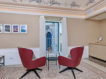 Großes Appartement in Ragusa mit Kleinem Balkon - Photo 34