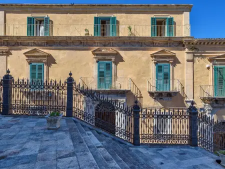 Großes Appartement in Ragusa mit Kleinem Balkon - Photo 39