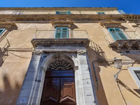 Großes Appartement in Ragusa mit Kleinem Balkon - Photo 43