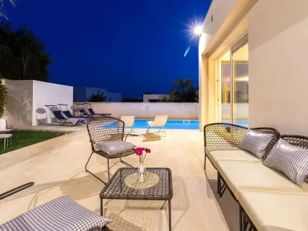 in Ragusa mit Möblierter Terrasse, Maison 6 personnes à Marina di Ragusa - Photo 1