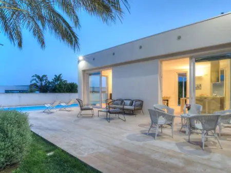 in Ragusa mit Möblierter Terrasse, Maison 6 personnes à Marina di Ragusa - Photo 14