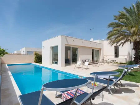 in Ragusa mit Möblierter Terrasse, Maison 6 personnes à Marina di Ragusa - Photo 46