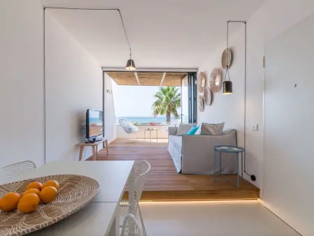 Charmante Wohnung in Donnalucata mit Möblierter Terrasse - Photo 17
