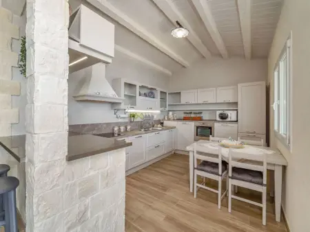 Appartement in Donnalucata mit Möblierter Terrasse und Meerblick - Photo 4
