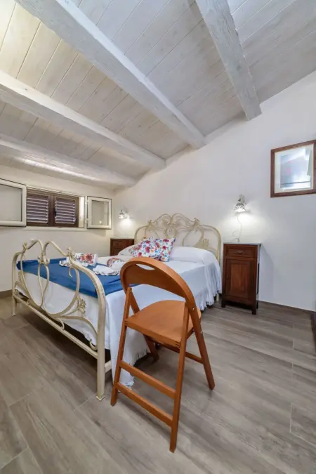 Appartement in Donnalucata mit Möblierter Terrasse und Meerblick - Photo 22