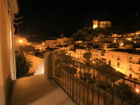 Aristoteles, Wohnung mit Blick in die Nähe des Zentrums von Scicli - Photo 22