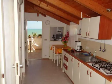 Villa Matilde: Kleine Ferienwohnung mit Meerblick - Photo 6