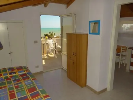 Villa Matilde: Kleine Ferienwohnung mit Meerblick - Photo 8