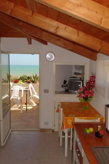 Villa Matilde: Kleine Ferienwohnung mit Meerblick - Photo 9