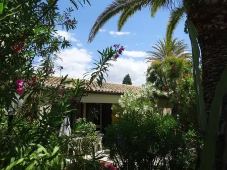 Schöner zentraler Bungalow direkt am Sandstrand auf Sizilien - Photo 4