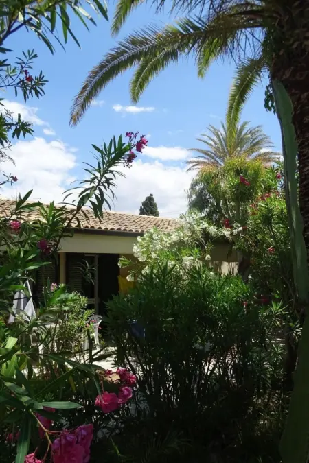 Schöner zentraler Bungalow direkt am Sandstrand auf Sizilien - Photo 22
