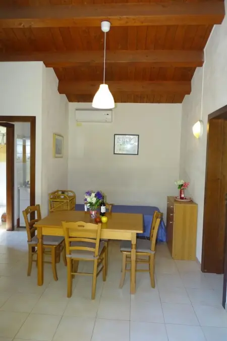 Schöner zentraler Bungalow direkt am Sandstrand - Photo 6