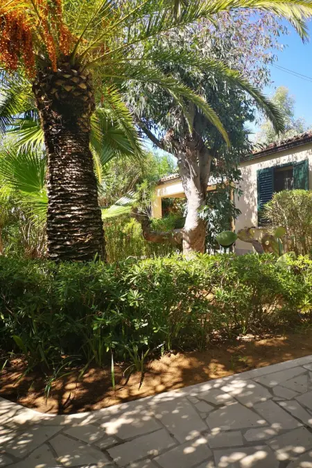 Schöner zentraler Bungalow direkt am Sandstrand auf Sizilien - Photo 1