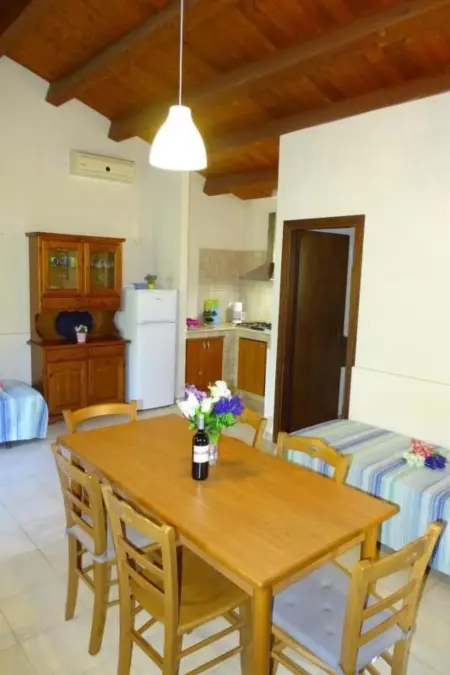Schöner zentraler Bungalow direkt am Sandstrand auf Sizilien - Photo 11