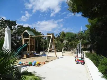 Schöner zentraler Bungalow direkt am Sandstrand auf Sizilien - Photo 22