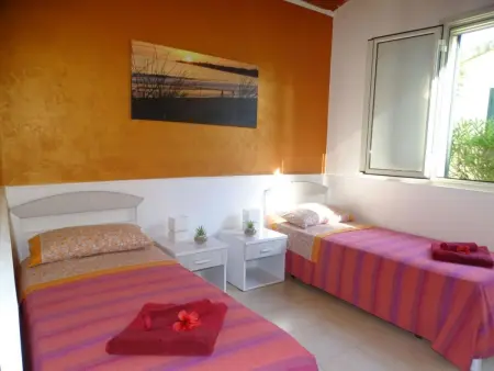 Schöner zentraler Bungalow direkt am Sandstrand auf Sizilien - Photo 15