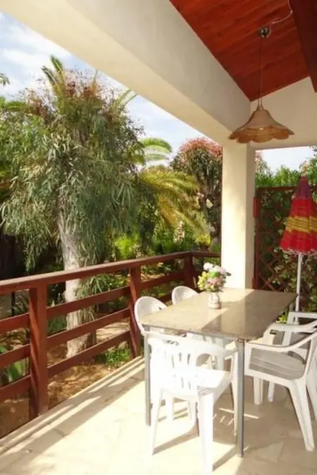 Schöner zentraler Bungalow direkt am Sandstrand auf Sizilien - Photo 16