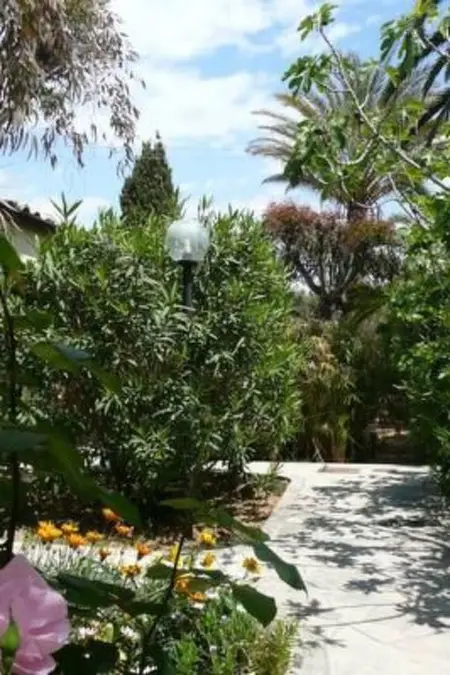 Schöner zentraler Bungalow direkt am Sandstrand auf Sizilien - Photo 24