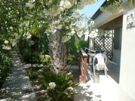 Schöner zentraler Bungalow direkt am Sandstrand auf Sizilien - Photo 25