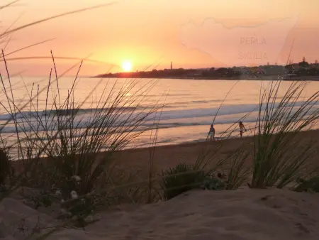 Schöner, neuer und zentraler Bungalow direkt am Sandstrand auf Sizilien - Photo 33