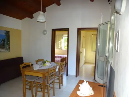 in Marina Di Modica mit Großer Terrasse, Maison 4 personnes à Marina di Modica - Photo 11
