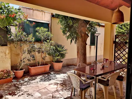in Marina Di Modica mit Großer Terrasse, Maison 4 personnes à Marina di Modica - Photo 16