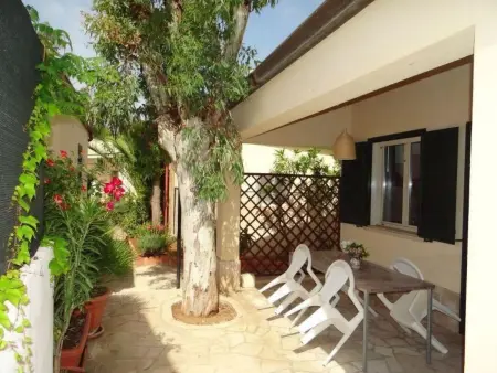 in Marina Di Modica mit Großer Terrasse, Maison 4 personnes à Marina di Modica - Photo 17