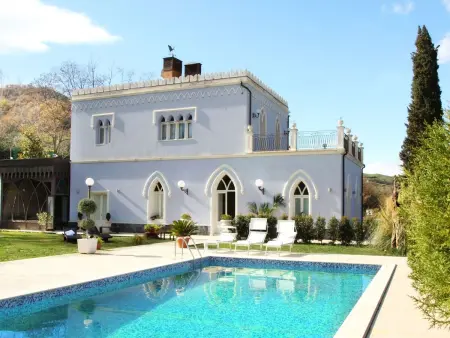 Geräumiges Ferienhaus mit Pool, Maison 10 personnes à Francavilla di Sicilia - Photo 1