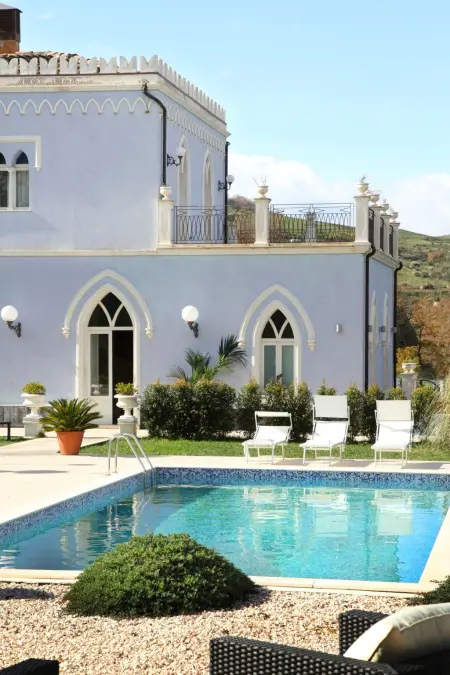 Geräumiges Ferienhaus mit Pool, Maison 10 personnes à Francavilla di Sicilia - Photo 3