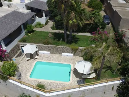 Ausgezeichnete Villa mit Schwimmbad, Panoramaterrassen - Photo 3